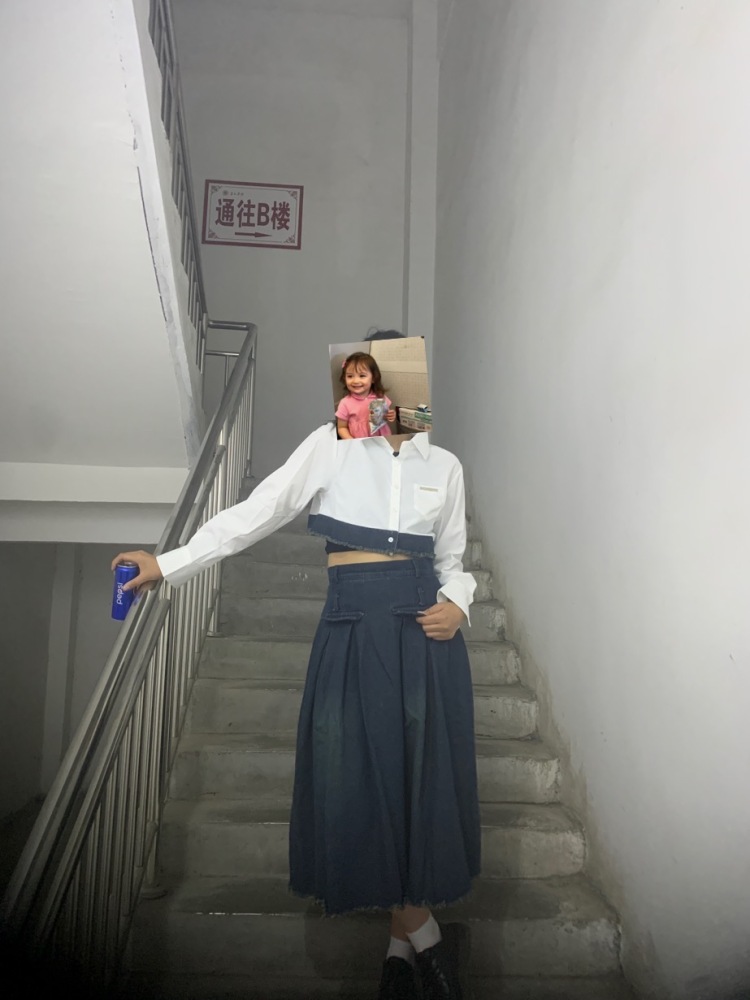 小咪-新疆维吾尔自治区·和田地区·和田县-很少-特别喜欢拍照 也会知道一些拍照姿势
身高173体重124斤
只有寄拍 时间充足
喜欢拍照
出图快 高质量