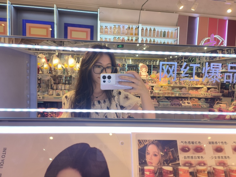 冬月十六-江苏省·扬州市·宝应县-抖音微博某红薯知乎-才艺古筝,唱歌还可以,喜欢钢琴但不擅长,喜欢摄影,音游,读一些有深度的文字,想挣点小钱,够自己花也可以孝顺父母,业务范围:开箱测评,寄拍,赠拍,免费测评,短视频制作,营销推广,大学生一个