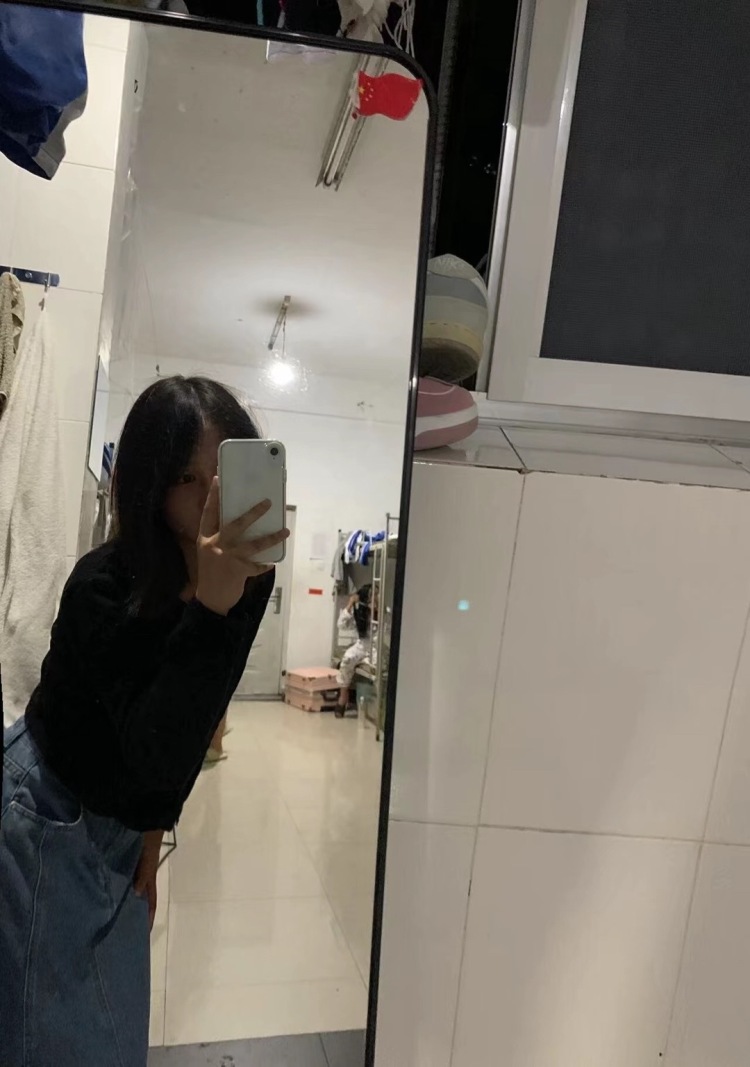 🥹🥹-云南省·临沧市·临翔区-快手-学生 会拍照 修图 接寄拍 身高160 服装类型最好是中性穿搭 可协商‼️
