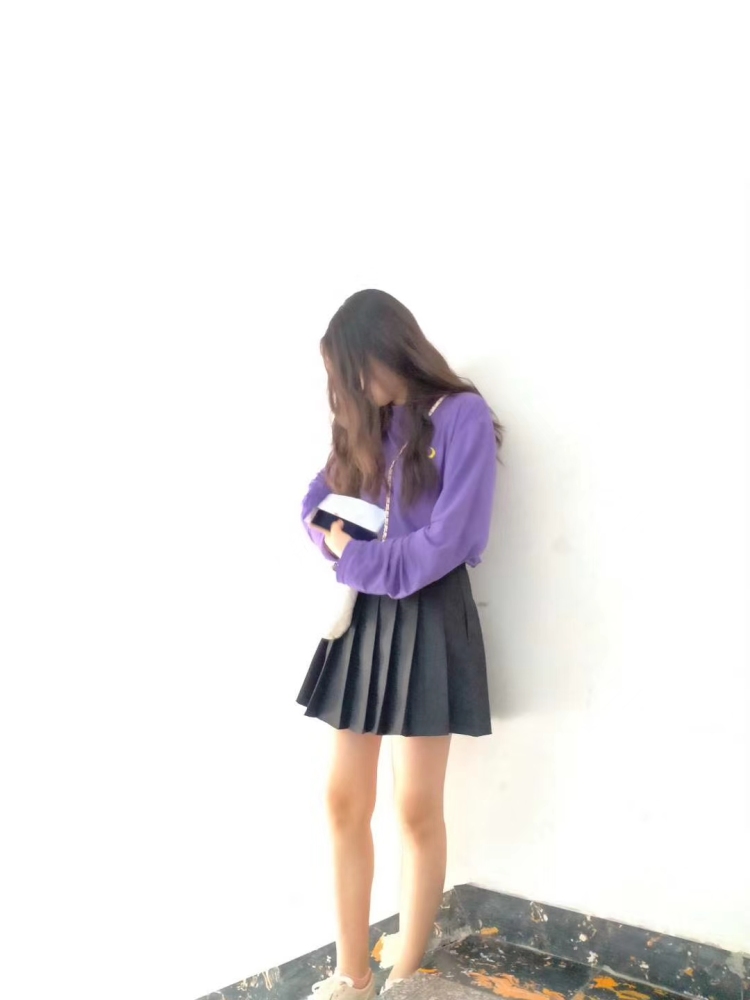 虞晏-湖南省·永州市·零陵区-抖音 某红薯 微博-我的职业是一名学生,身高163,体重90。喜欢拍照、跳舞、追各大网络平台的剧也是一位喜欢打游戏的小菜菜。我能接单服务范围为是:买家秀、开箱测评、游戏、免费试用、平面模特兼职、品牌代言。以上就是我的自我