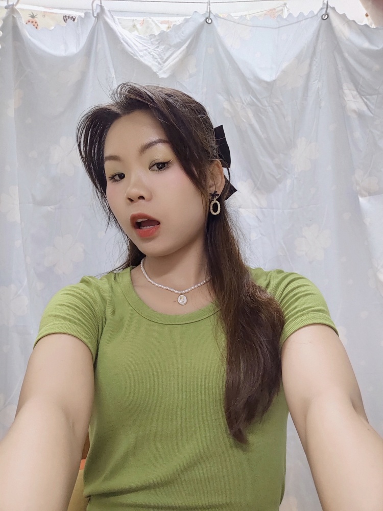 乐乐-广东省·肇庆市·德庆县-抖音、某红薯-163 110,会化妆,爱跳舞💃🏻(可拍跳舞视频),可接美妆、穿搭等
😍买家秀、赠拍寄拍都🉑,