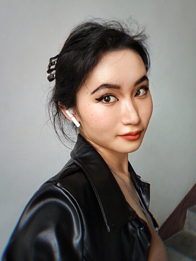 Hot Girl-四川省·成都市·温江区--寄拍，平面，试衣，内衣模特等等都可接，风格不限，我都可以，160cm，85.5斤，18岁，本人平时主要是轻欧美，辣妹风，事不多，肯吃苦，亲和力强