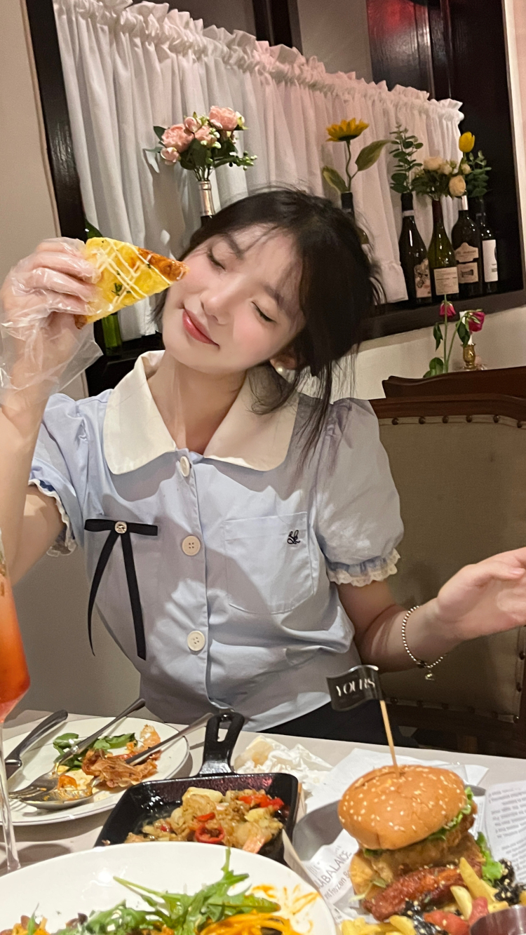 肥羊不肥-浙江省·金华市·义乌市-抖音 快手 某红薯-年龄18 身高164 体重90 鞋码36 有拍衣服 饰品经验 喜欢拍照 也会p图 出图快 态度好
