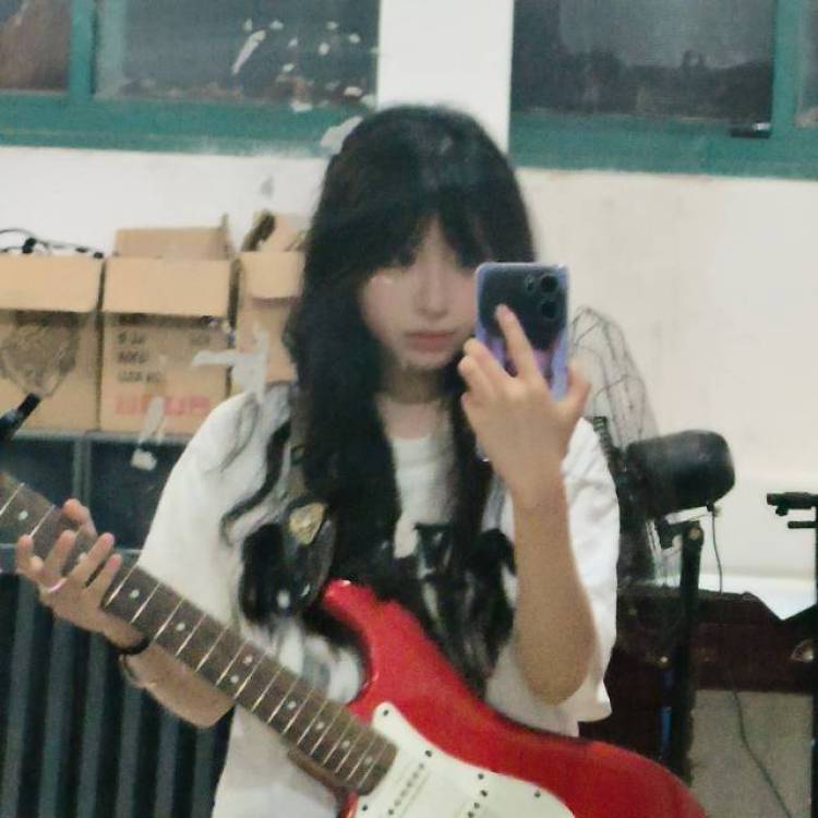 单手开拖拉机-湖南省·衡阳市·蒸湘区-抖音-19岁女大 身高159 体重84 平时穿s m码的衣服 会p图 暑假在家无聊找点事干