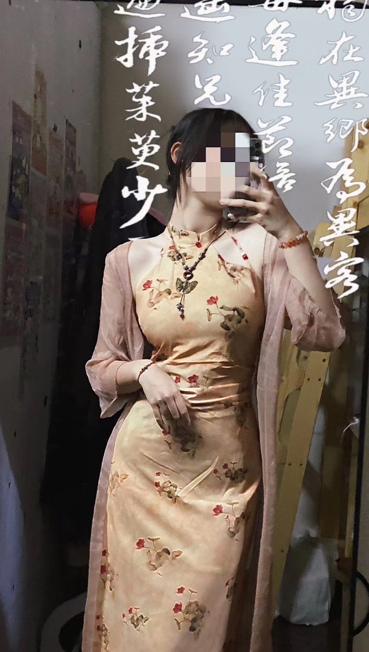 耶比-上海市·上海市·浦东新区--160 90 学生 会p图 有抖音某红薯 出图快 便宜 比较想接衣服假发美瞳