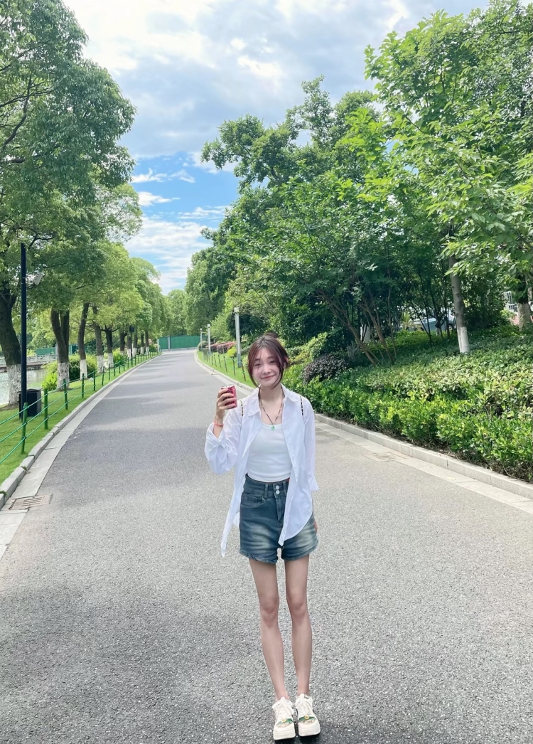 湖非海-浙江省·杭州市·钱塘区-快手 抖音 某红薯-本人身高155 体重82 会拍照 会P图 风格不限 内衣不接拍 寄拍 送拍 都可以 地区不限 ,时间充足