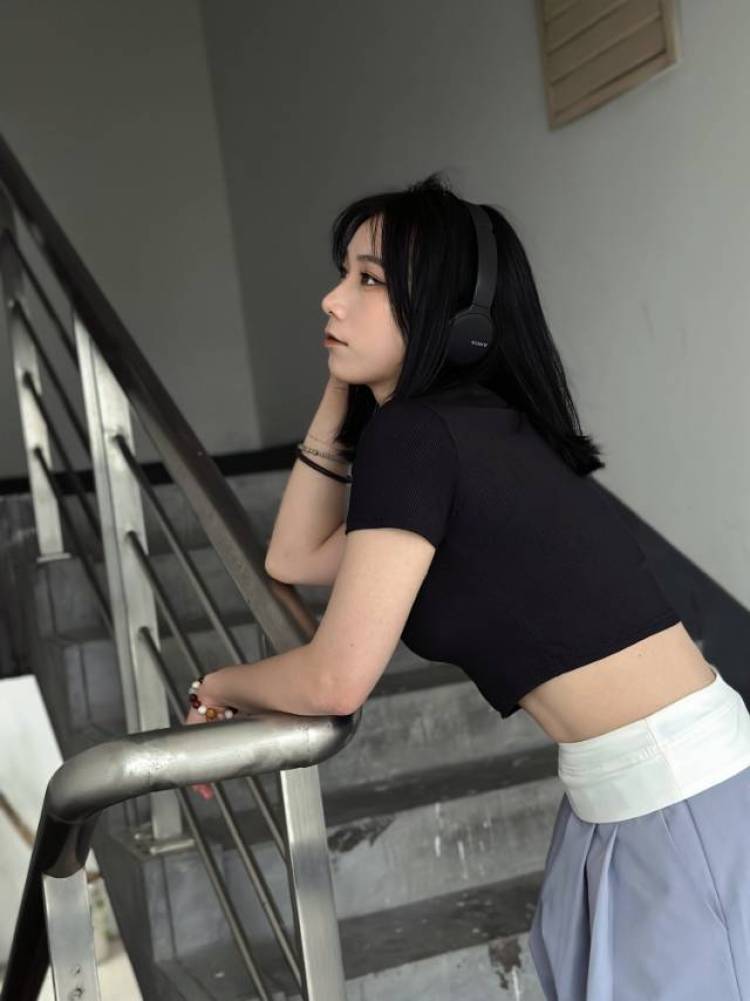 maomao-江苏省·南京市·江宁区-抖音-本人有过服装店穿版模特经验 风格多样 有拍照经验 会修图 会剪辑出图快 可接买家秀 某红薯推广
