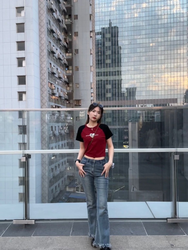 Chloe-重庆市·重庆市·南岸区-微博-买家秀，推广，有拍摄经验，会修图，可御姐可甜美可jk可古风。