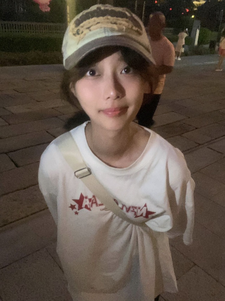 海aj-山东省·青岛市·即墨区-抖音-适合任何风格 酷girl 甜妹 中性 都可  身高173cm 体重105g
会认真听取意见 不怕麻烦