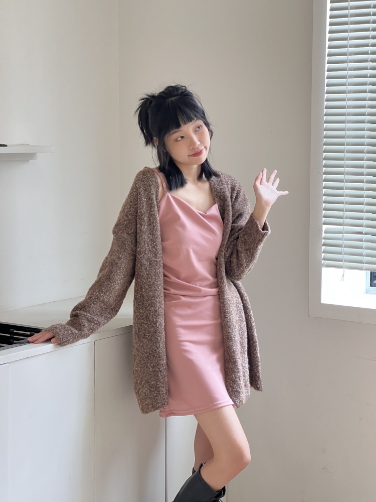 丽Li-广东省·广州市·番禺区-抖音-本人是一个喜欢拍照拍短视频的女孩子，可以拍衣服，袜子等，可以根据商家给的对标拍摄，拍的不好的可以重拍，脾气好，有耐心，也需要我自己可以做的更好.