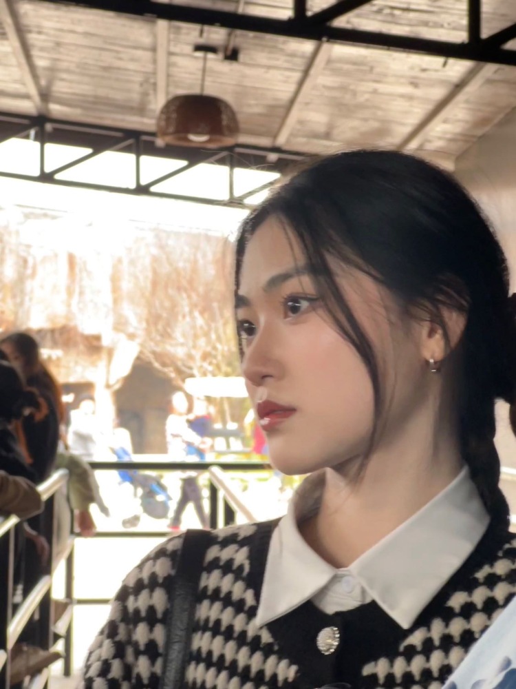 抱抱龙-江苏省·无锡市·江阴市-抖音 某红薯 微博-157cm43kg买家秀、免费试用、校园推广、平面模特兼职、新媒体运营、营销推广