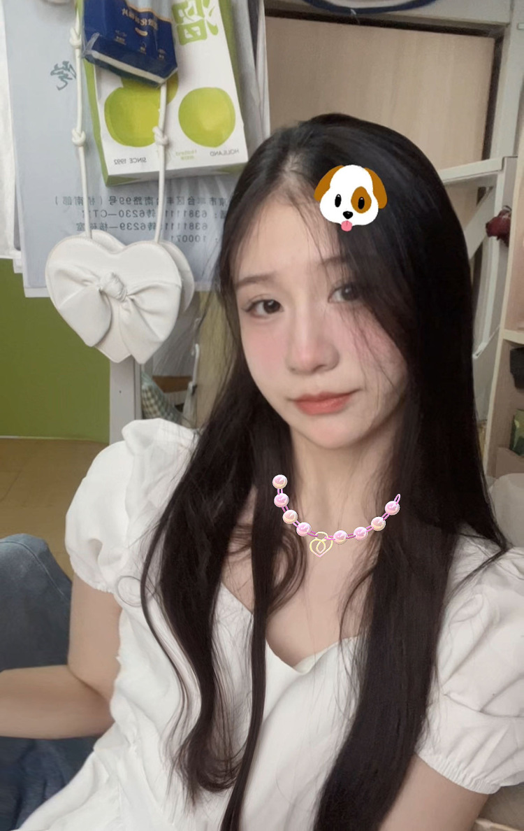 KK的向日葵-北京市·北京市·大兴区--我性别女,身高168体重97斤。是一名在校舞蹈生,想利用暑假了解一下寄拍,以下是我的照骗,如果您看到我了觉得合适希望您联系我,谢谢您