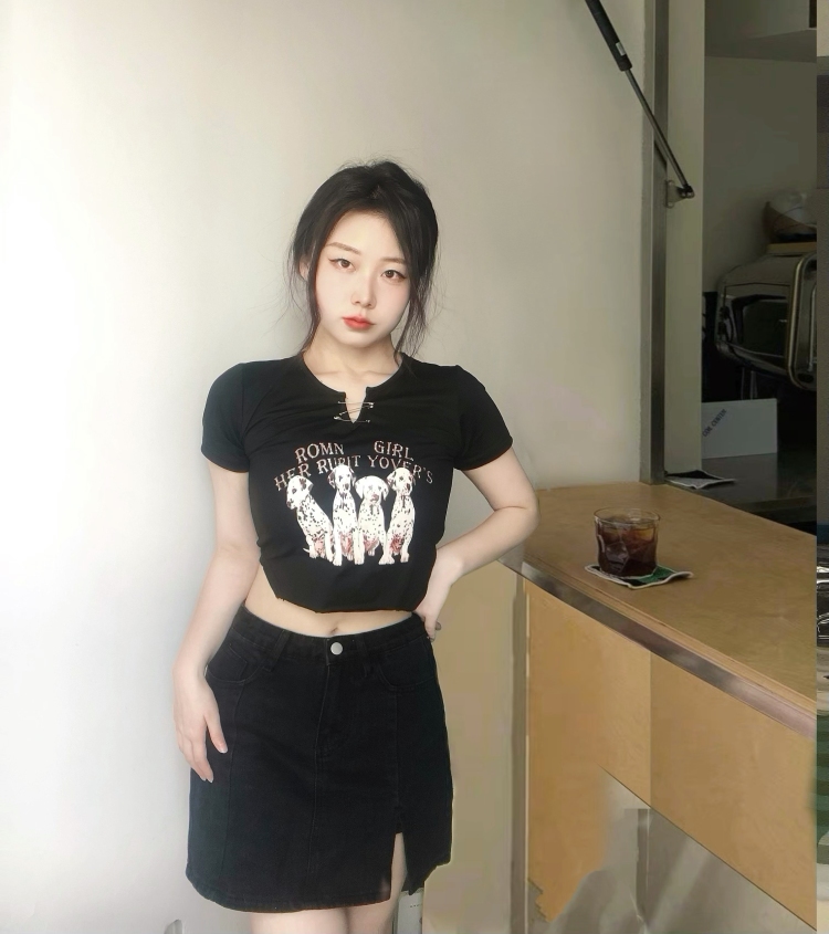 清风与鹿-陕西省·西安市·雁塔区--平时爱好化妆 穿搭，接寄拍 买家秀 推广 带货 种草 视频传媒