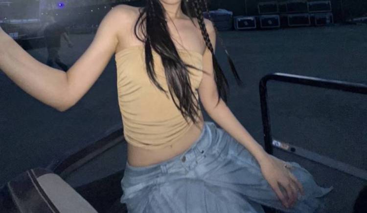 井子奈儿-陕西省·西安市·新城区--买家秀，寄拍返图，模特，身高167，体重90，擅长拍照p图，氛围感，各种风格