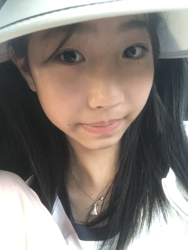 纯情小柔.-上海市·上海市·闵行区-快手-接寄拍和送拍,拒绝骗钱等诈骗行为,想拍jk,洛丽塔这样的裙子,感谢店家看我