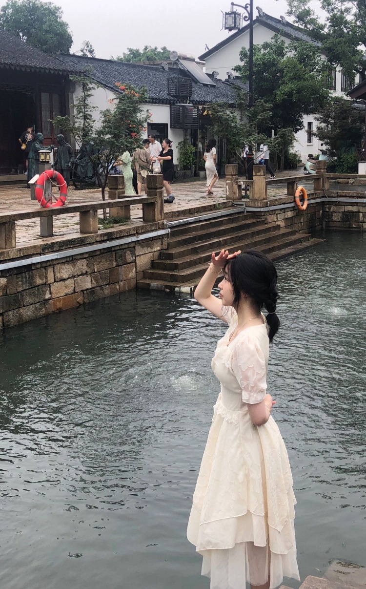 011w99-福建省·泉州市·晋江市-抖音/微博/某红薯-本人活泼,适合可爱风,喜欢各种各样可爱的衣服,可拍买家秀,开箱测评,免费试用,探店打卡,短视频创作vlog,期待合作