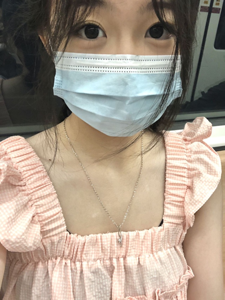 011w99-福建省·泉州市·晋江市-抖音/微博/某红薯-本人活泼,适合可爱风,喜欢各种各样可爱的衣服,可拍买家秀,开箱测评,免费试用,探店打卡,短视频创作vlog,期待合作