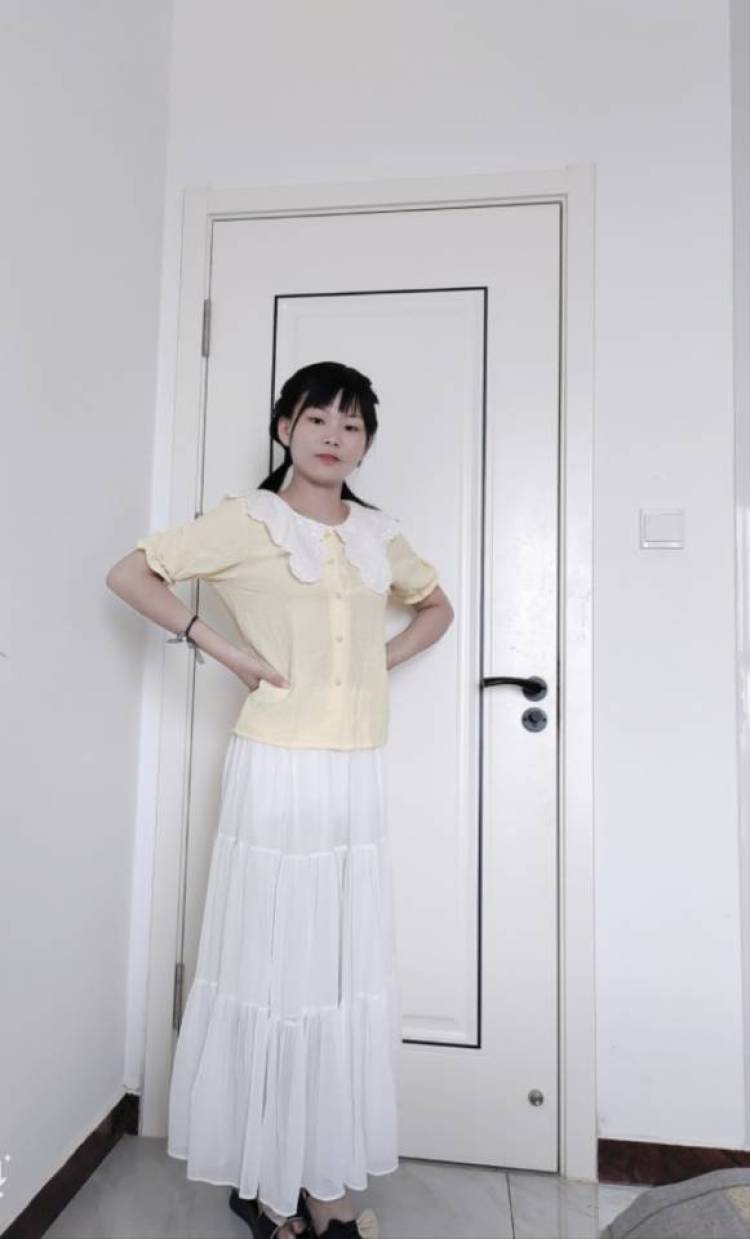 江木棠-山东省·聊城市·东昌府区-江木棠-本人学生
想要接单❗❗❗(接受寄拍)
净身高:158
体重:90
接单意向 偏甜美 韩系 温柔 辣妹 学院 ……
(正常可以放的开,但不要……❗❗❗