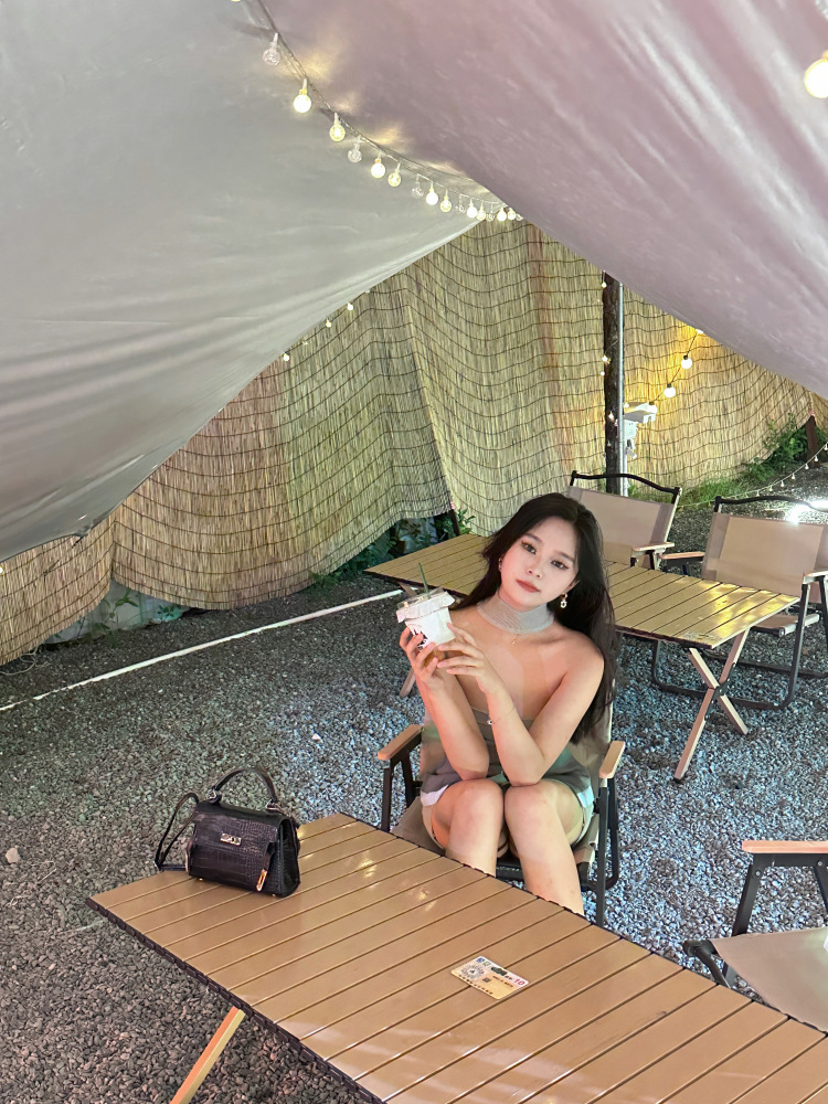 婷婷-广东省·佛山市·顺德区-快手ID 3164773890-拍摄照片视频都会有,每组照片都精心设计出来每个视频都用心做好