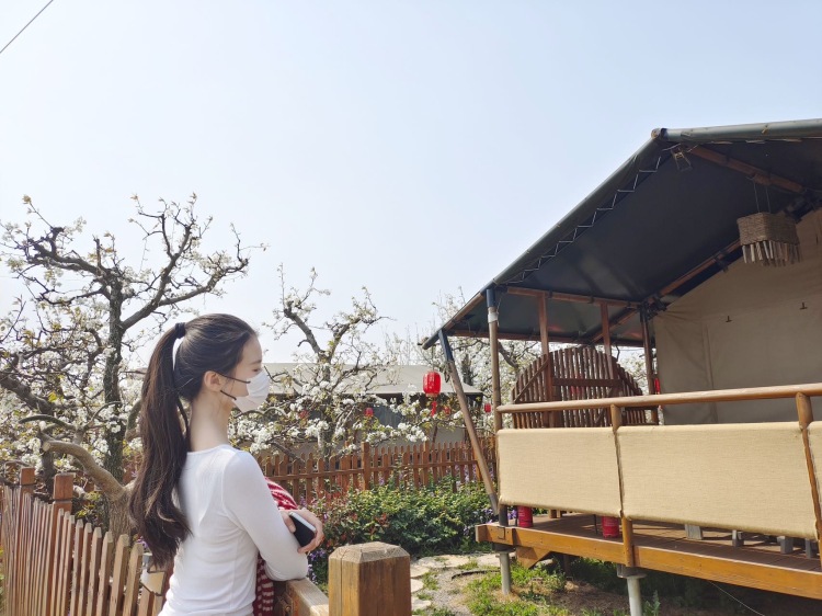 南南-河南省·商丘市·夏邑县--身高173cm 体重50kg。擅长拍照 修图 想做兼职 给自己增加一份收入,感兴趣的老板们可以联系我。