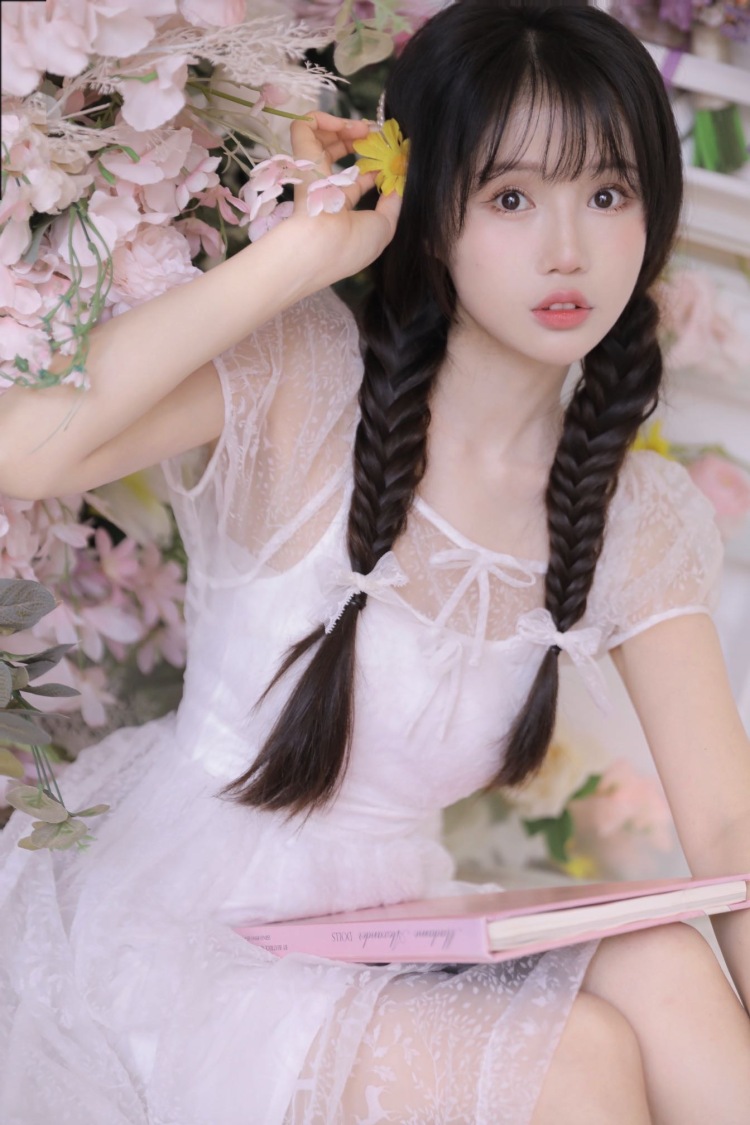 布丁-上海市·上海市·宝山区--身高:158,体重:42kg,鞋码:35,适合甜美、少女、仙气、小清新、日常简约、古风、校园风等
