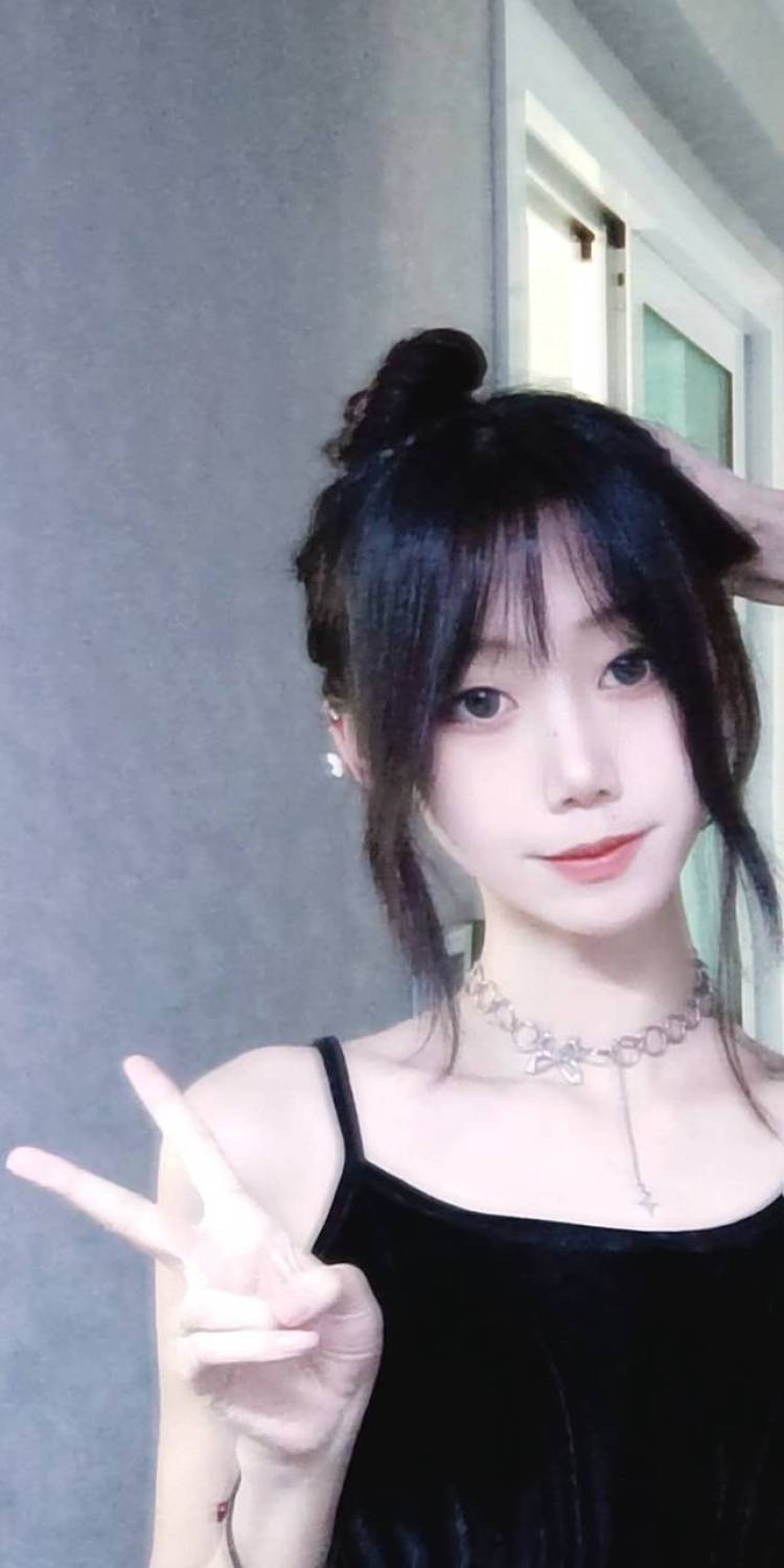 猴子🐵-新疆维吾尔自治区·乌鲁木齐市·新市区-快手-想接单,随时在线,联系我,诚信交易,家人们就是说烦这个凑字数