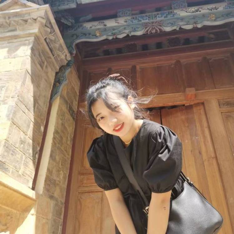 喝过期的奶茶-云南省·昆明市·嵩明县-抖音 知乎 B站-接拍,爱拍照,也上镜,时间足够,身高150 体重39,也在拍摄自媒体视频,可长期合作,可拍不同风格