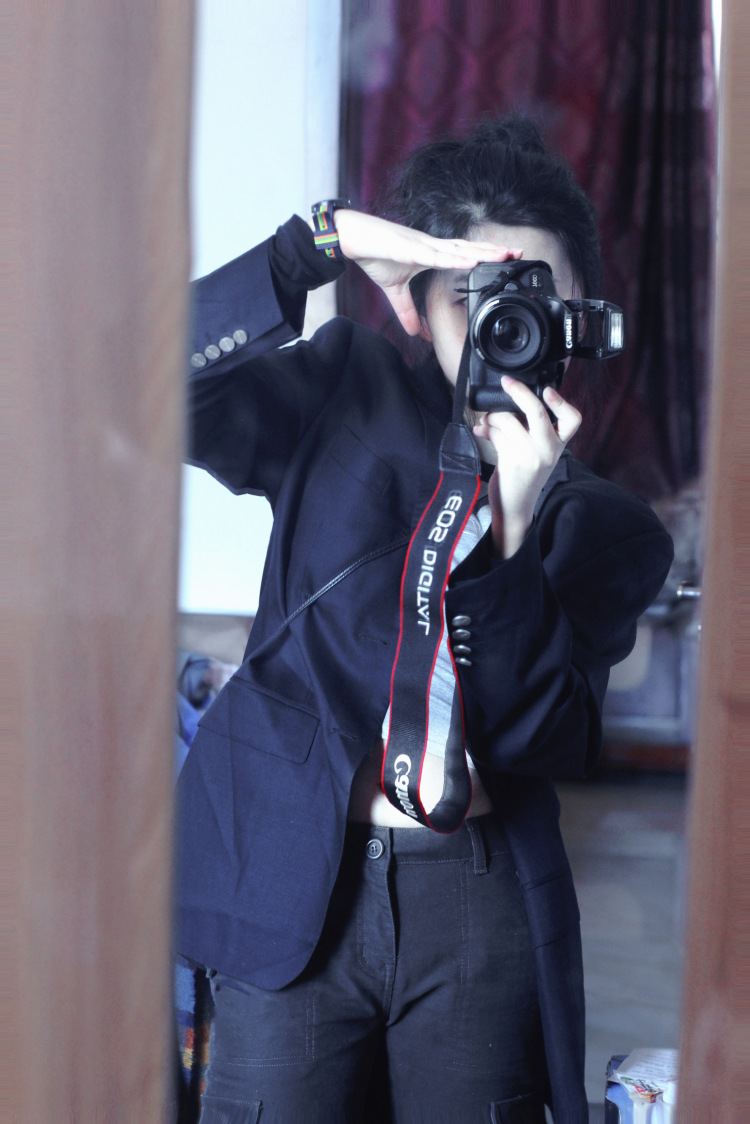 波波-云南省·昆明市·五华区--抖音博主一枚 21女摄 热爱拍照 接单 165cm 50kg