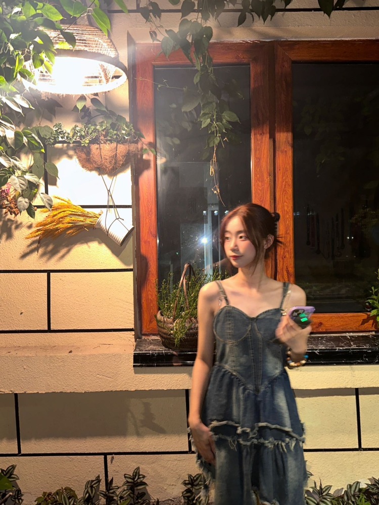 Xii-广东省·广州市·海珠区-抖音某红薯-身高155体重40
很会拍照也会P图化妆技术也不错！
想接单赚钱赞经验
希望可以接到单
想接寄拍准备上大学也很多空余时间
