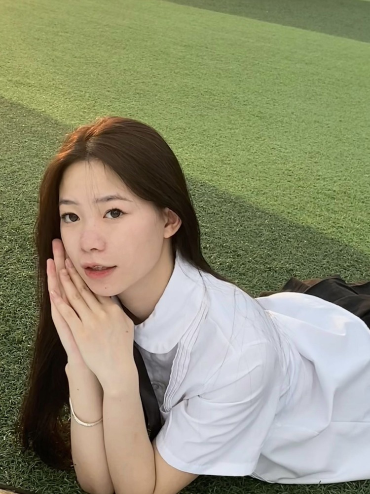 清钰-广西壮族自治区·百色市·靖西市--喜欢拍照热爱摄影，剪辑，会p图，愿意接单。本人身高163cm体重96斤。
