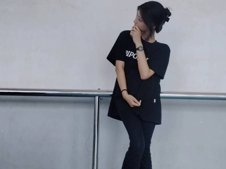 会拍照的蔷薇-湖南省·长沙市·望城区--我是一个身高170体重100斤,能驾驭各种风格类型的女孩,寄拍,平面模特是我努力的方向,能尽力满足寄拍的一切合理要求,因为做此方面起步不久,价格也就不贵,愿意也你们一起完成每一次任务,我会尽职尽责,全