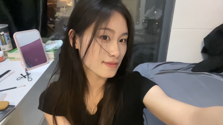 许秋季-云南省·昆明市·五华区--穿搭 美妆 生活用品 饰品 等都可以 沟通 可以 可以沟通