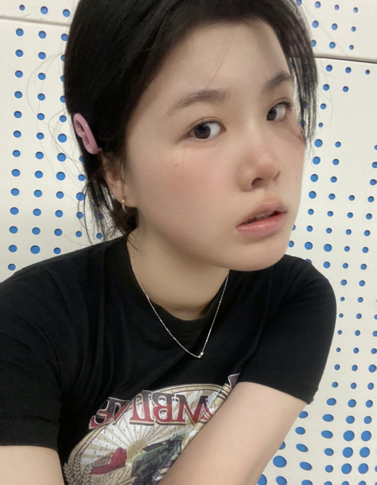 yoloㅤ-湖南省·长沙市·开福区-快手 抖音 某红薯-接寄拍
衣服 首饰 裙子都可以 风格不限
会更喜欢偏日常一点的衣服 拍的不好可以重新拍
脾气很好的噢