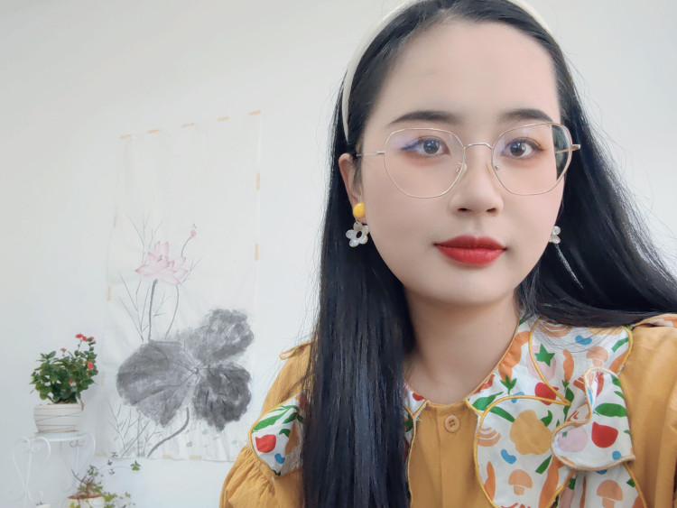 拾壹MM-云南省·玉溪市·通海县--大码女孩,接寄拍,赠拍,饰品,化妆品,服装,旗袍等都可以,希望互免,共同进步。