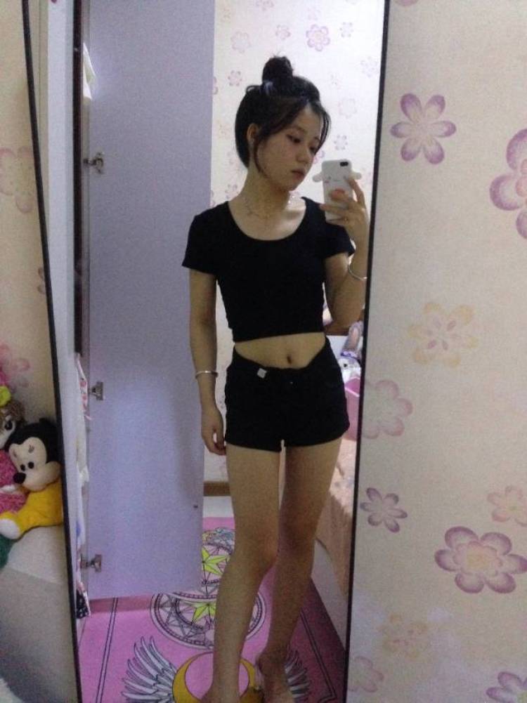 琪琪-山西省·晋中市·祁县-某红薯-我比较爱臭美平时喜欢拍照本人身高 155 体重 84 左右,什么风格都可以试试