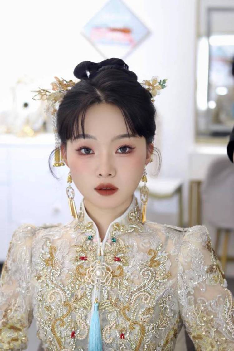 王哒哒~-河北省·石家庄市·长安区--妆面模特,婚纱模特,可以短视频拍摄,种草商品,买家秀,开箱测评种草
