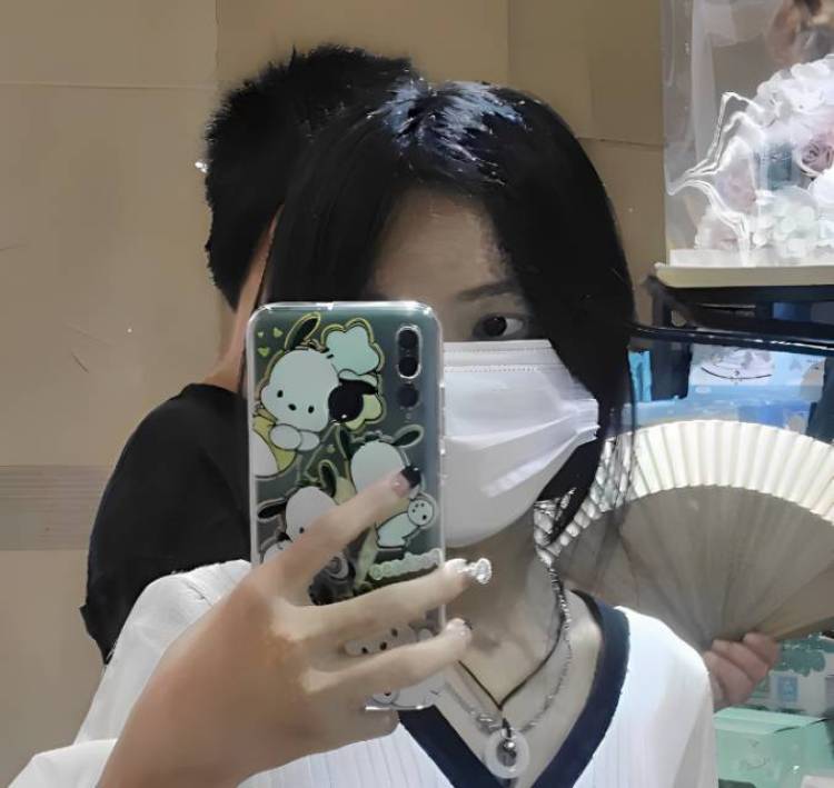 诺-广西壮族自治区·钦州市·钦北区-快手-兴趣爱好化妆梦想唱歌免费试用,画面质量规划好,让人看到的第一眼就很喜欢