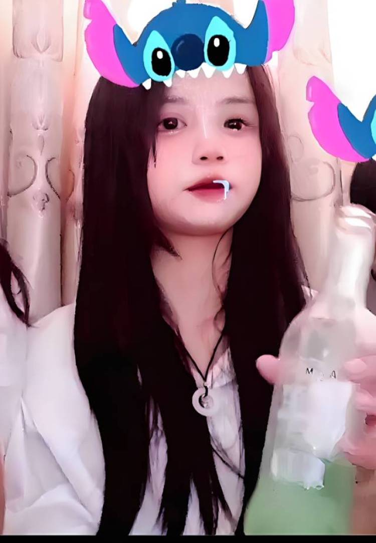 诺-广西壮族自治区·钦州市·钦北区-快手-兴趣爱好化妆梦想唱歌免费试用,画面质量规划好,让人看到的第一眼就很喜欢