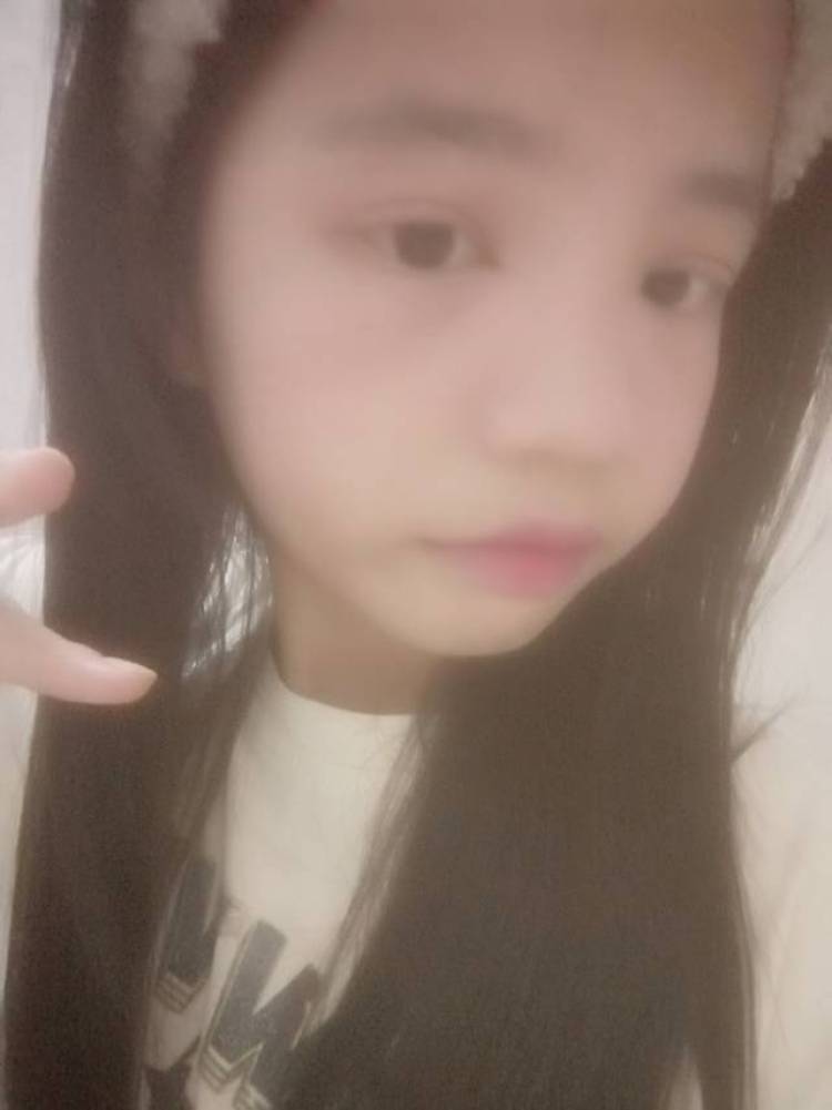 诺-广西壮族自治区·钦州市·钦北区-快手-兴趣爱好化妆梦想唱歌免费试用,画面质量规划好,让人看到的第一眼就很喜欢