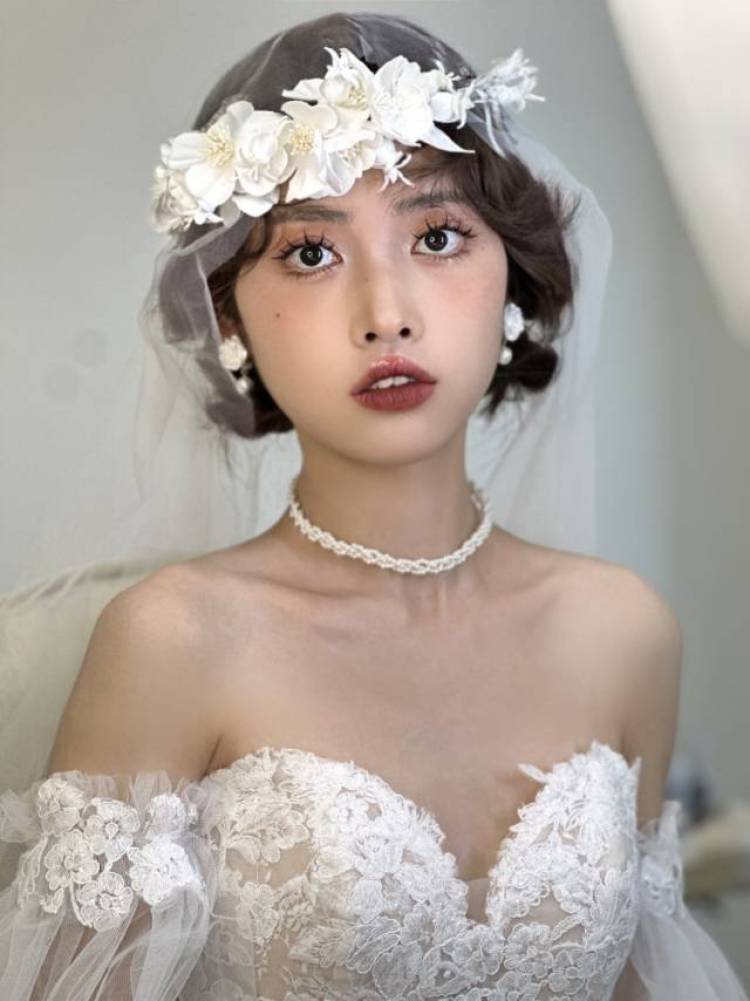 hᐝ-四川省·成都市·郫都区--03在读女大学生,接买家秀、平面模特兼职、妆面模特、婚样模特,有经验。性格温柔好相处,不矫情,能吃苦,接受商家和摄影师化妆师的创意,尊重他人