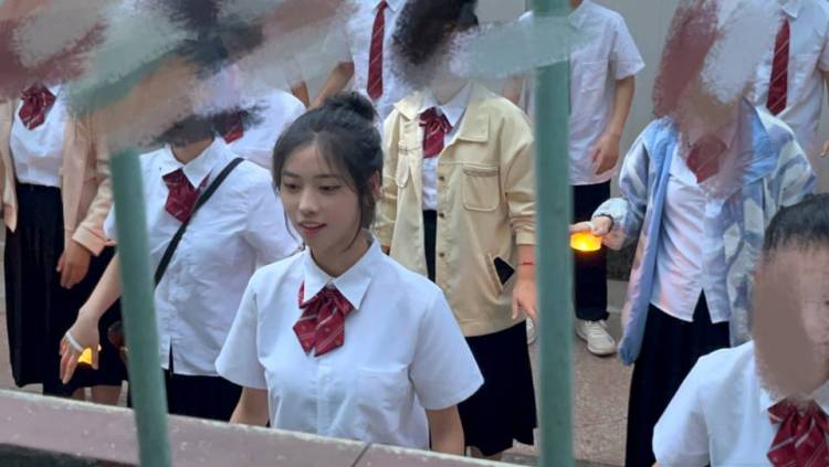 hᐝ-四川省·成都市·郫都区--03在读女大学生,接买家秀、平面模特兼职、妆面模特、婚样模特,有经验。性格温柔好相处,不矫情,能吃苦,接受商家和摄影师化妆师的创意,尊重他人
