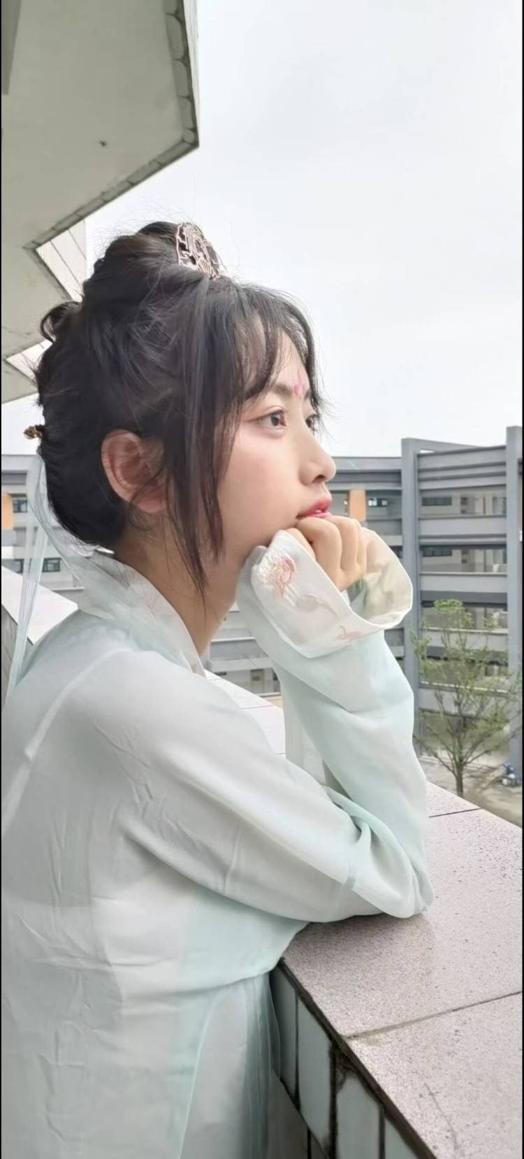 hᐝ-四川省·成都市·郫都区--03在读女大学生,接买家秀、平面模特兼职、妆面模特、婚样模特,有经验。性格温柔好相处,不矫情,能吃苦,接受商家和摄影师化妆师的创意,尊重他人