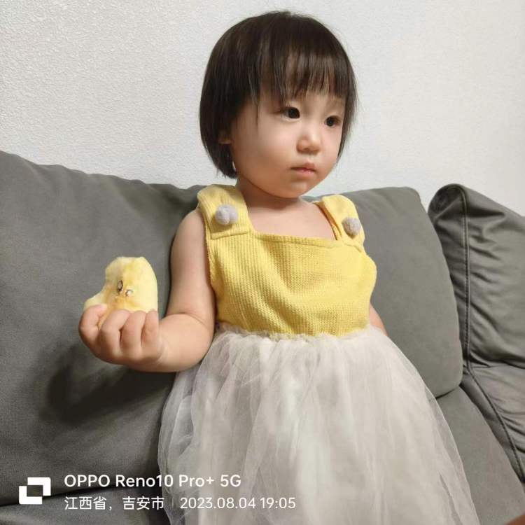 派钱钱-湖南省·岳阳市·岳阳县-抖音,快手-宝宝网拍模特~宝宝一岁半,聪明伶俐,希望接到她人生中的第一个单