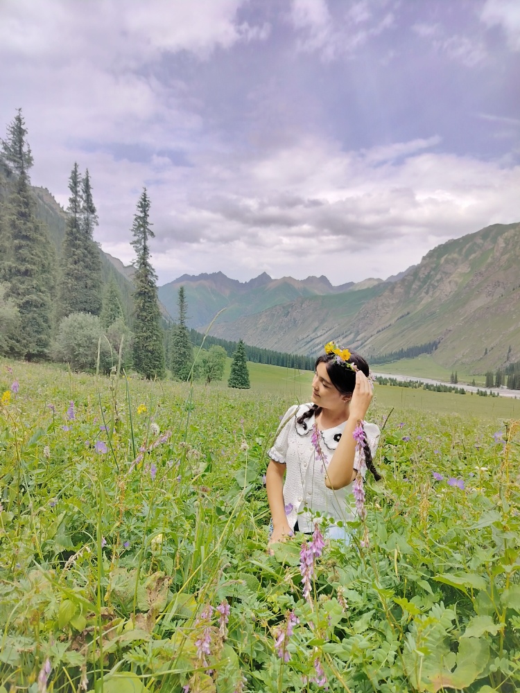 新疆仙女-新疆维吾尔自治区·喀什地区·巴楚县--接网拍,价格协商,本人新疆人,不喜欢别喷,拍照技术好,长相一般般