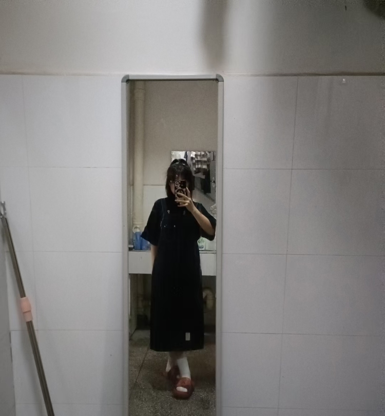 🥕-湖南省·长沙市·长沙县--身高155，体重92，微胖，衣服上身效果好看的，有好的拍照技术，可接寄拍送拍，拍买家秀图，app展示