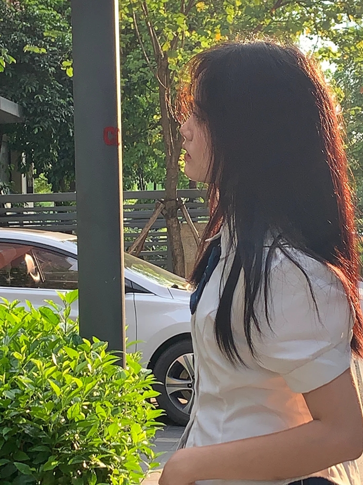 rong-湖南省·永州市·宁远县--我是一名准高三学生,我的爱好是拍照,摄影,绘画。有一定的修图基础,照片保证高质量,希望可以有合作接单寄拍或者送拍,谢谢,保证高质量高效率。