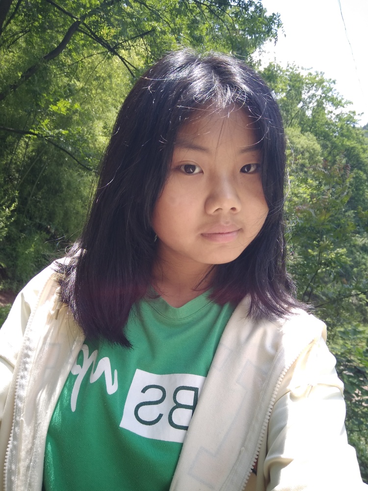 唯心主义者-云南省·昭通市·威信县-快手抖音微博-我身高158体重55,我觉得这是一个标准的身材,有气质,还会拍照,我特别会找地方拍照📸批图修片也行