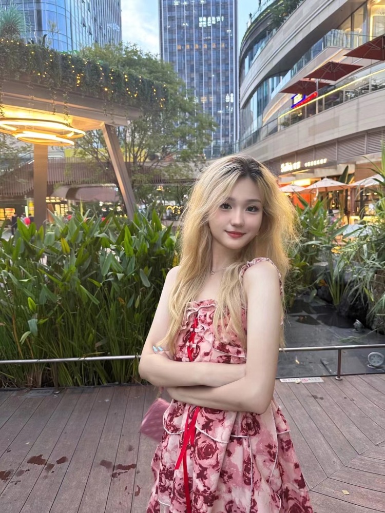蜡笔小熊-重庆市·重庆市·渝北区-抖音 微博 某红薯-接寄拍/送拍 爱拍照 会p 图 热爱生活 想要接单接单
年龄:18
身高:163cm
体重:51kg
坐标:重庆市·重庆市·渝北区