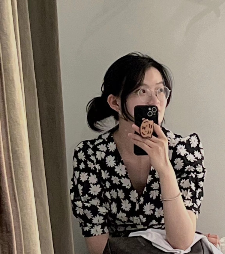 Wendy-江苏省·苏州市·姑苏区-抖音,某红薯,微博-想接寄拍,身高178体重60KG,新人前期可免费帮拍,有意向的甲方们可以联系哦