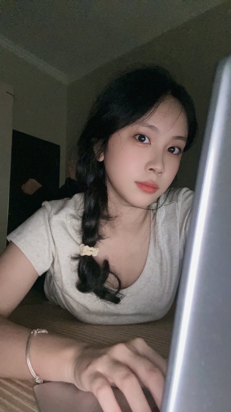 花开半夏-湖北省·恩施土家族苗族自治州·恩施市--本人身高165,50,
会视频剪辑,会P图,出图快
会唱歌跳舞
只接寄拍有需要的商家可以联系我费用协商